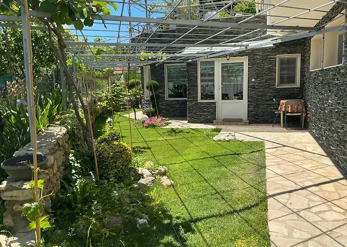 рак شقة فارنا